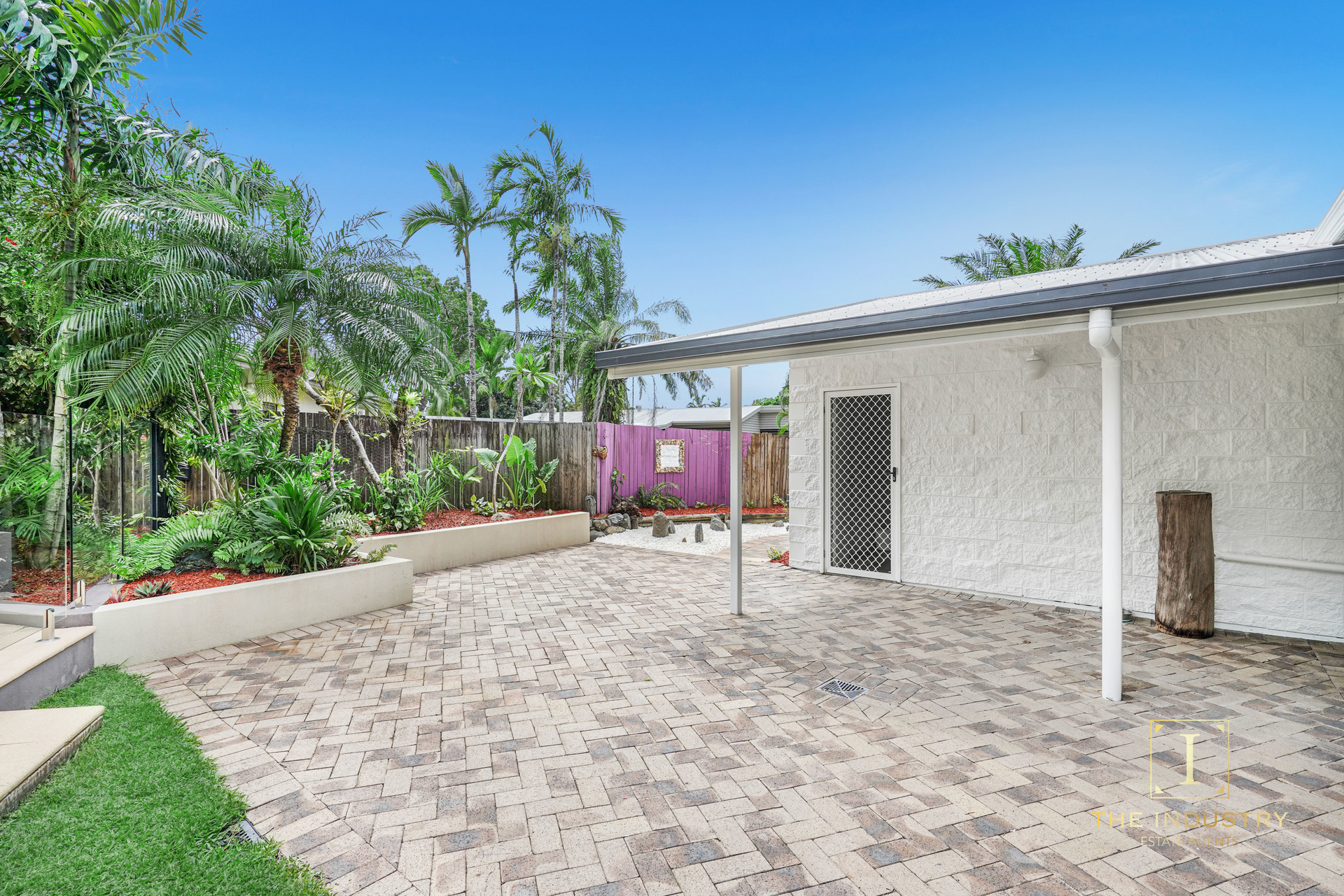 14 Volute Close, Trinity Beach, QLD 4879 AUS