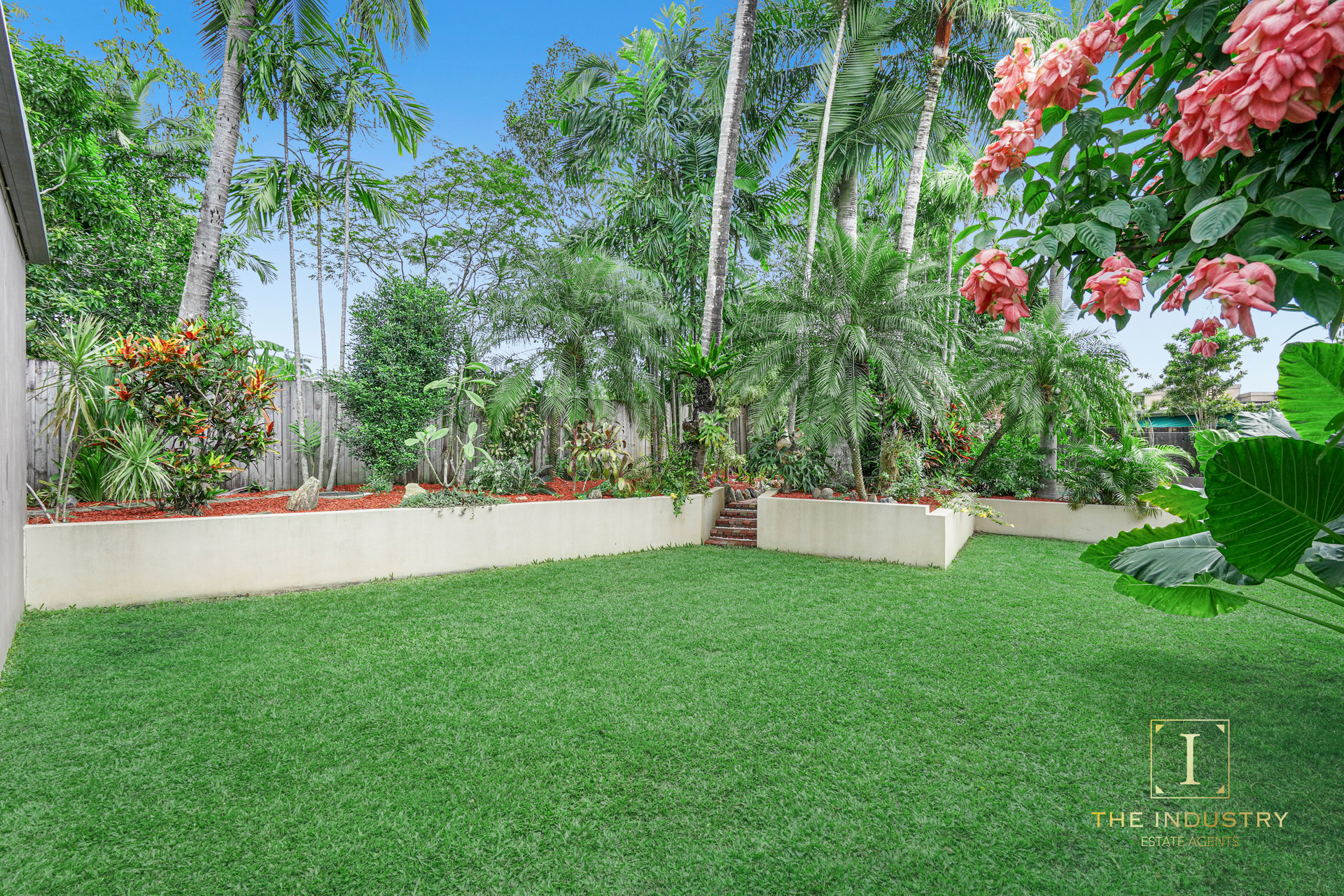 14 Volute Close, Trinity Beach, QLD 4879 AUS