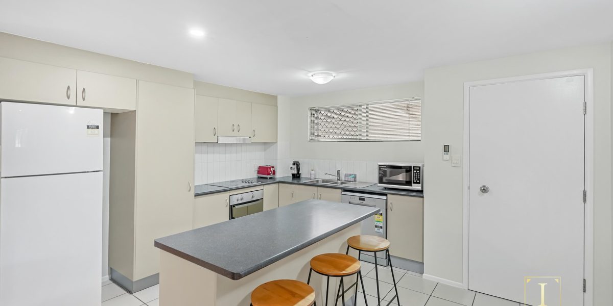 6/82-86 Martyn Street, Parramatta Park, QLD 4870 AUS