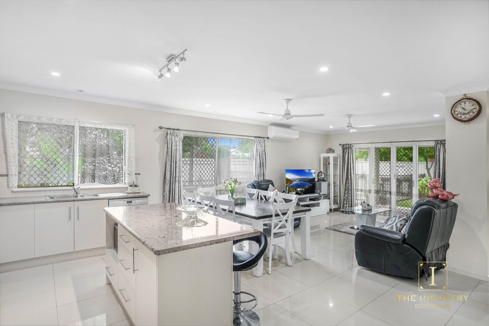 24 Quarterdeck Street, Trinity Beach, QLD 4879 AUS