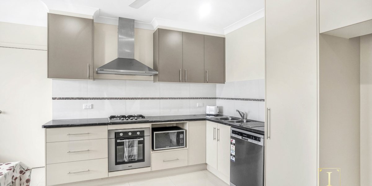 24 Quarterdeck Street, Trinity Beach, QLD 4879 AUS