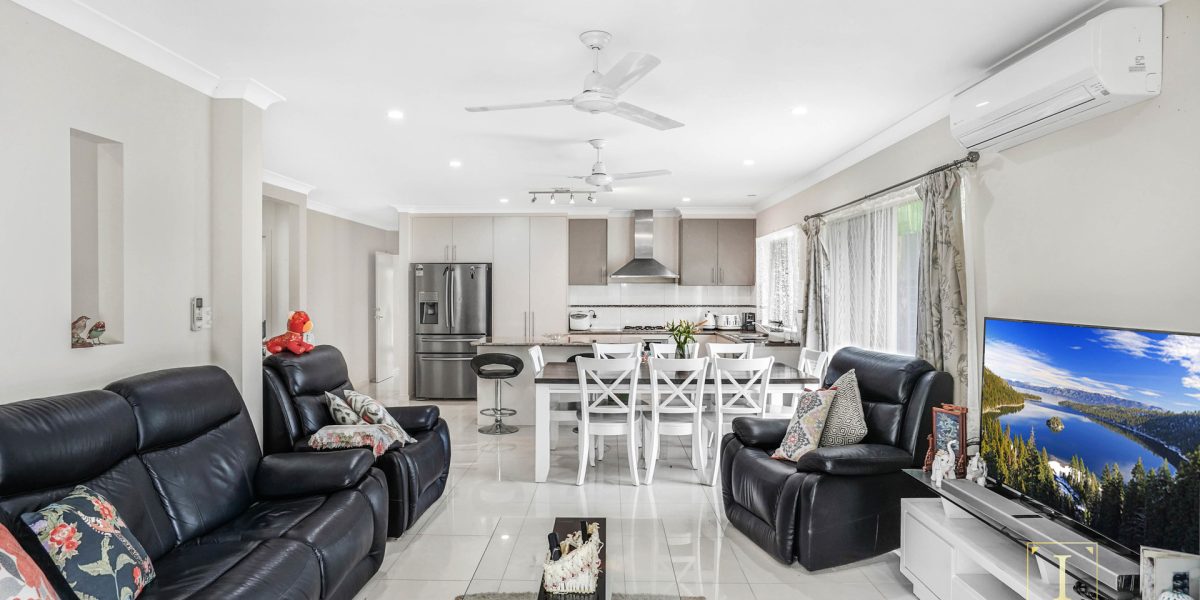 24 Quarterdeck Street, Trinity Beach, QLD 4879 AUS