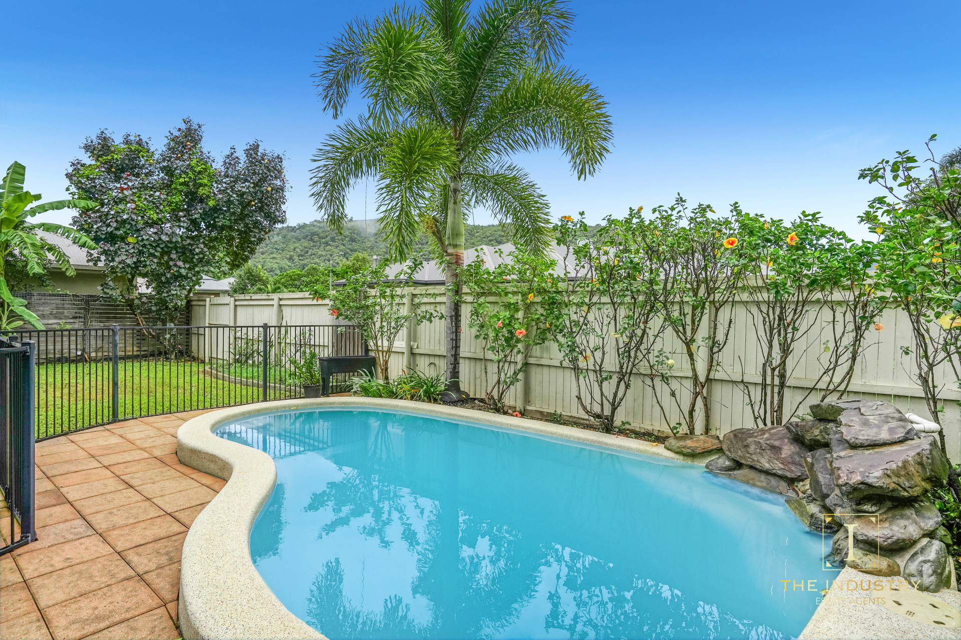 24 Quarterdeck Street, Trinity Beach, QLD 4879 AUS