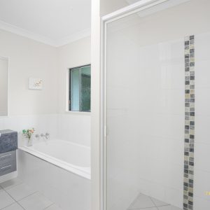 33 Fossilbrook Bend, Trinity Park, QLD 4879 AUS