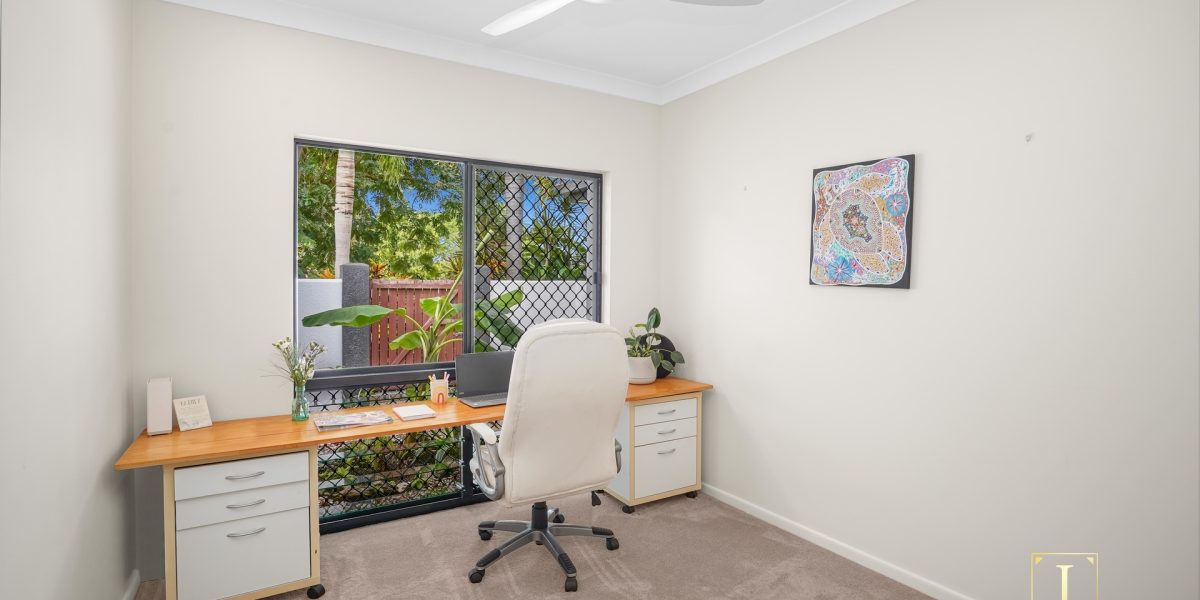 33 Fossilbrook Bend, Trinity Park, QLD 4879 AUS