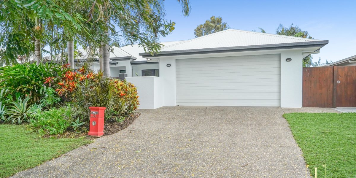 33 Fossilbrook Bend, Trinity Park, QLD 4879 AUS