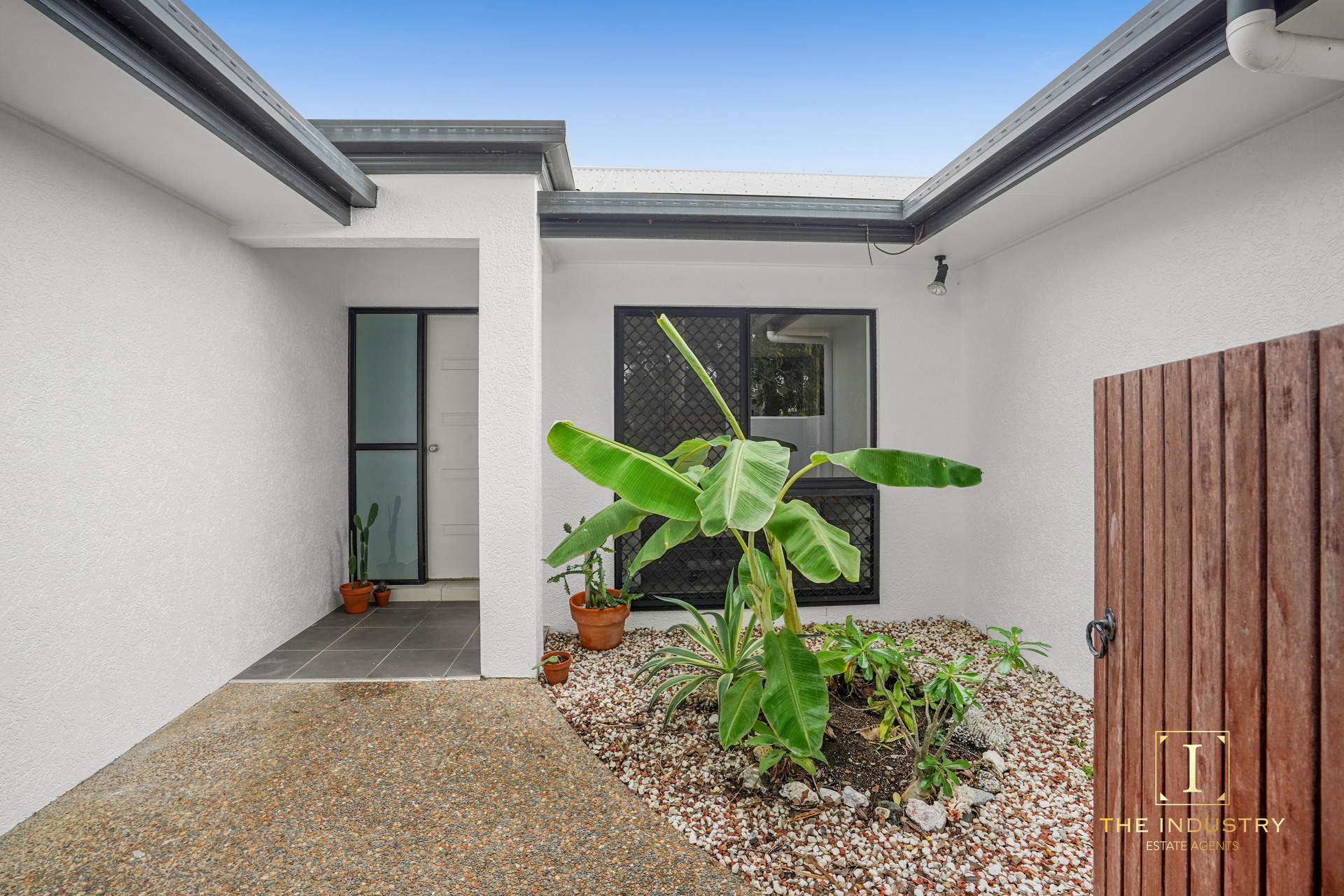 33 Fossilbrook Bend, Trinity Park, QLD 4879 AUS