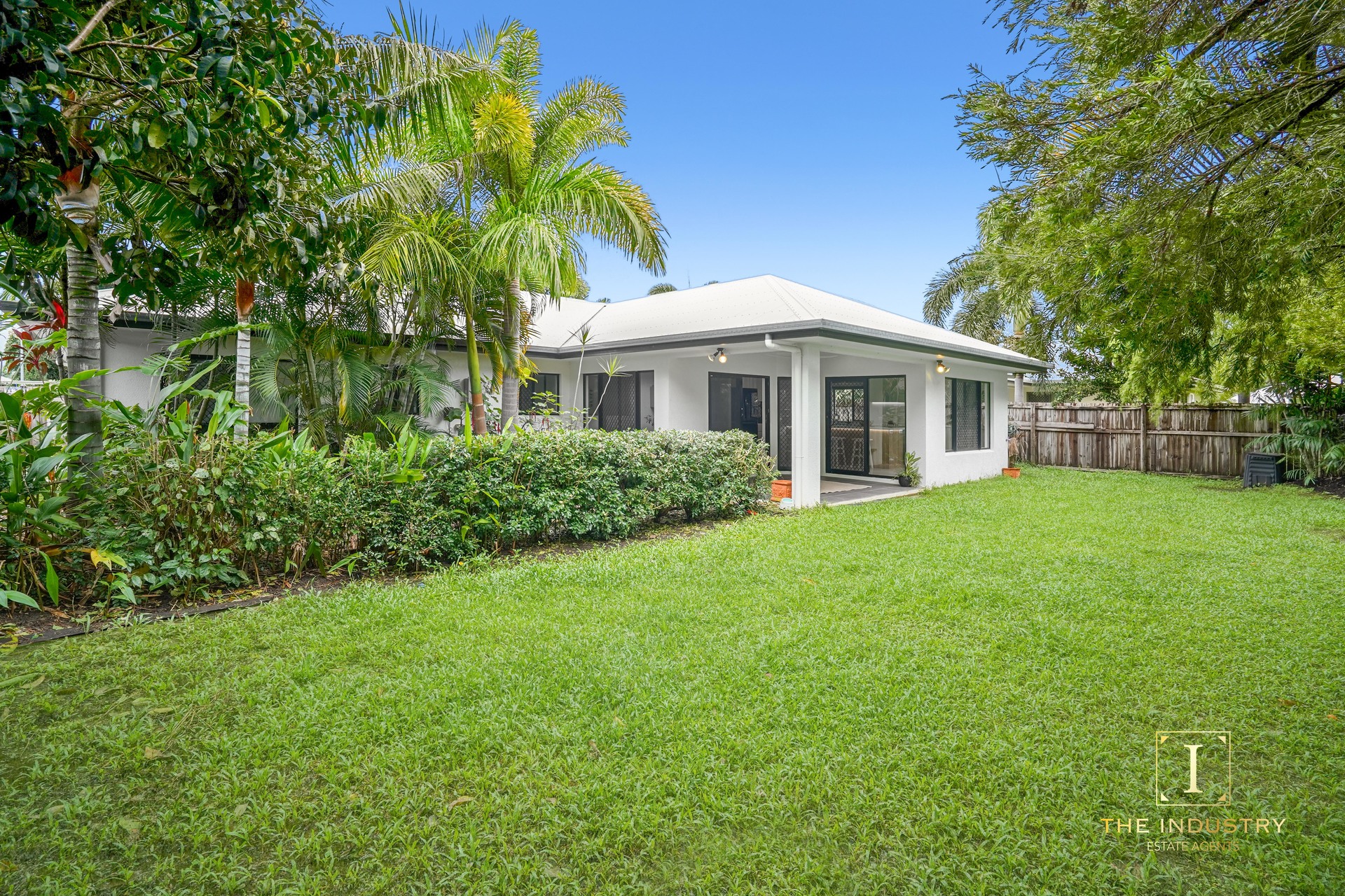 33 Fossilbrook Bend, Trinity Park, QLD 4879 AUS