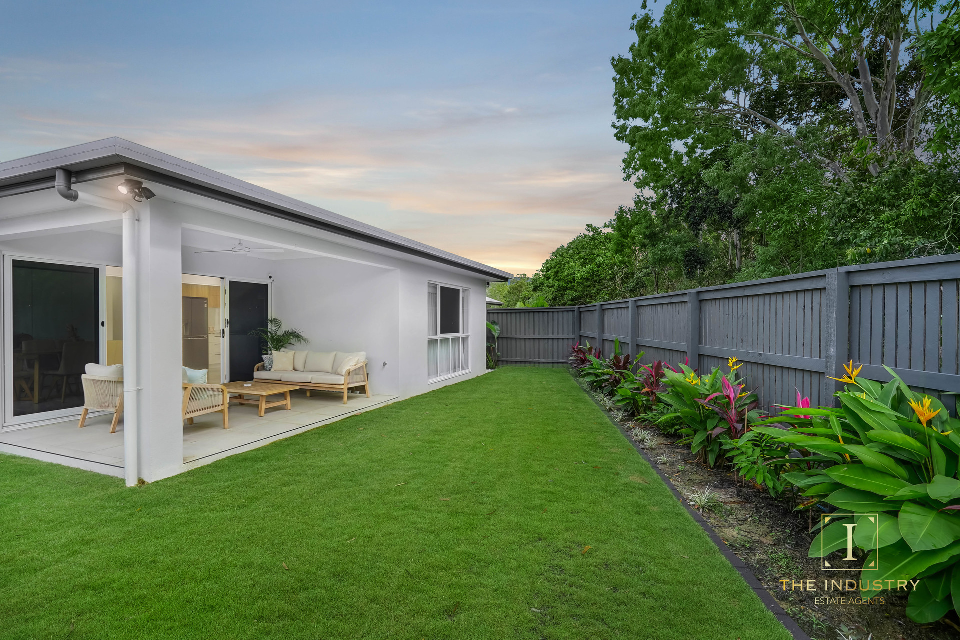 34 Headsail Drive, Trinity Beach, QLD 4879 AUS