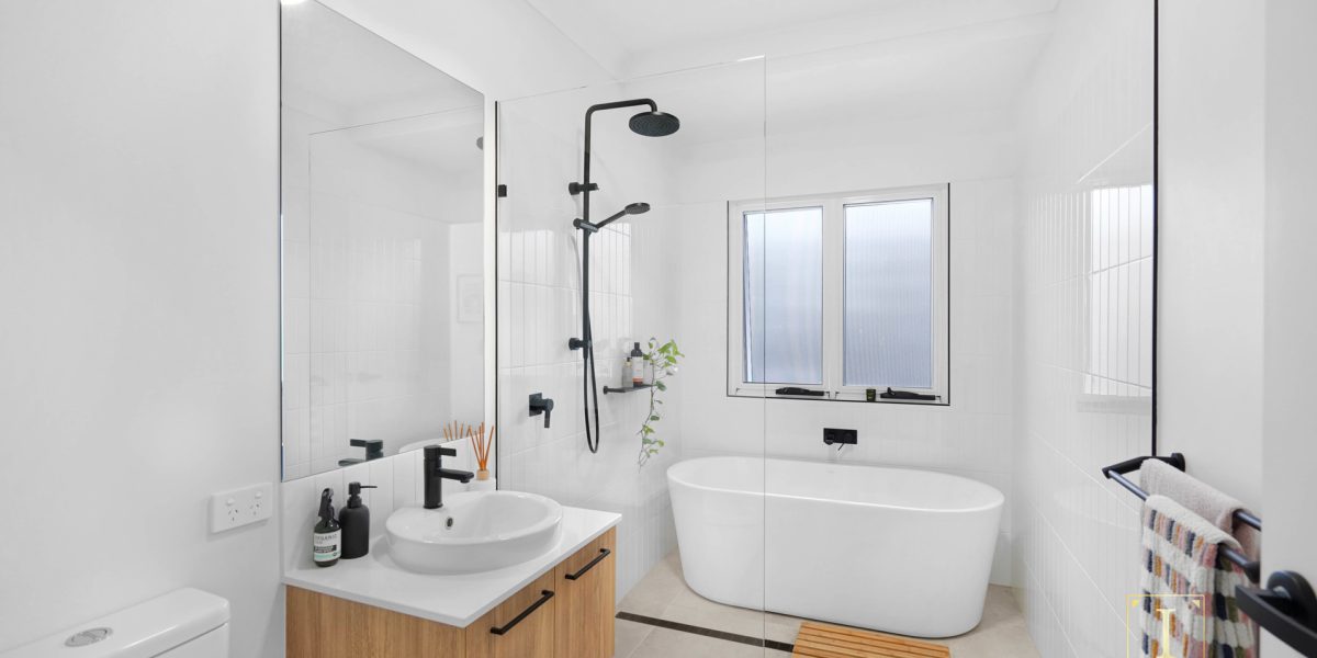 34 Headsail Drive, Trinity Beach, QLD 4879 AUS