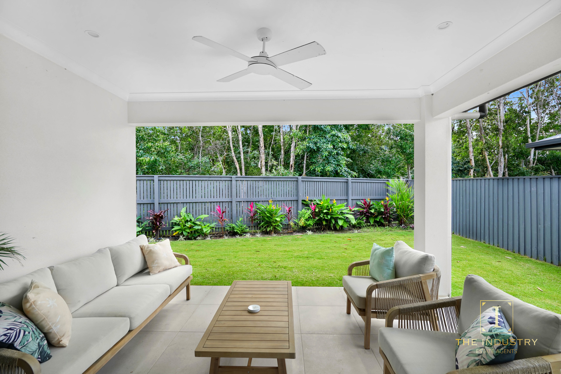 34 Headsail Drive, Trinity Beach, QLD 4879 AUS