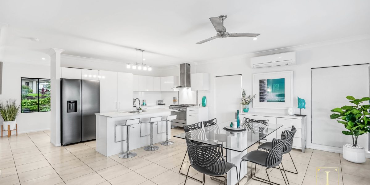 6 Buckinghamia Close, Redlynch, QLD 4870 AUS
