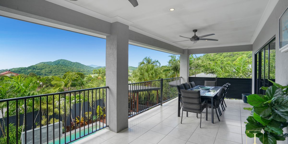 6 Buckinghamia Close, Redlynch, QLD 4870 AUS