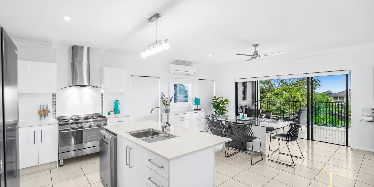 6 Buckinghamia Close, Redlynch, QLD 4870 AUS