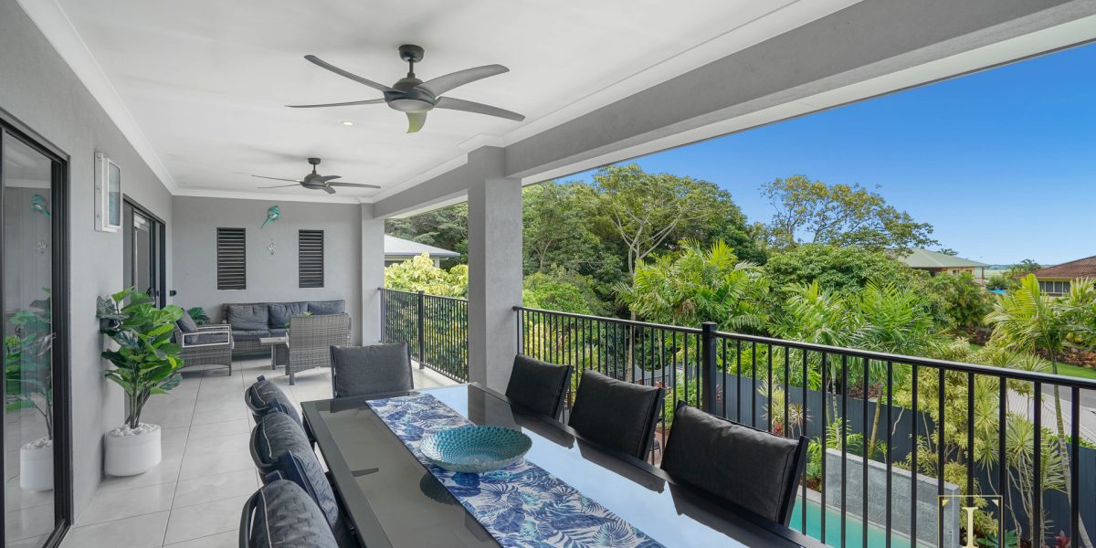 6 Buckinghamia Close, Redlynch, QLD 4870 AUS