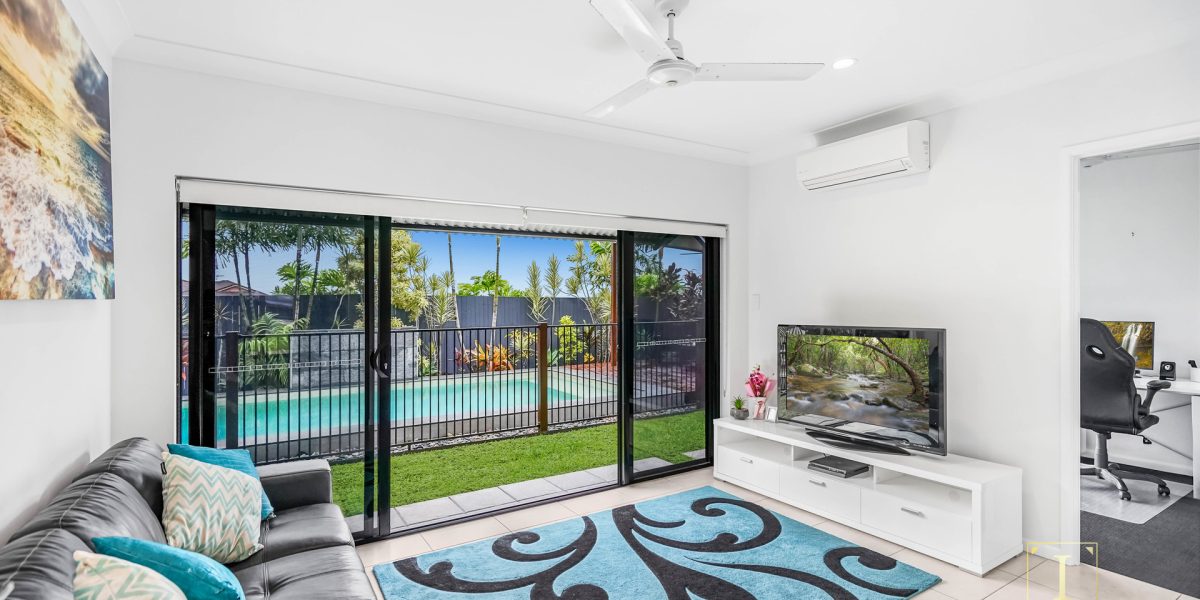 6 Buckinghamia Close, Redlynch, QLD 4870 AUS