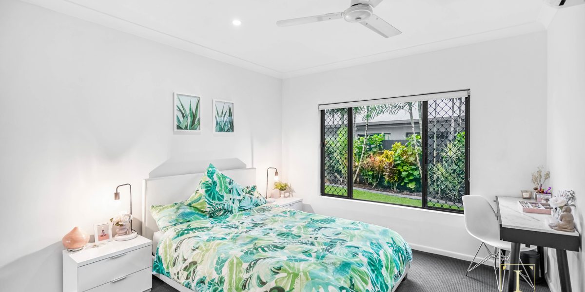 6 Buckinghamia Close, Redlynch, QLD 4870 AUS