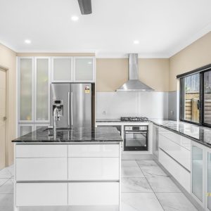 5 Tyenna Close, Bentley Park, QLD 4869 AUS