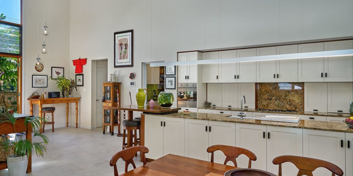 27 Nicholas Street, Clifton Beach, QLD 4879 AUS