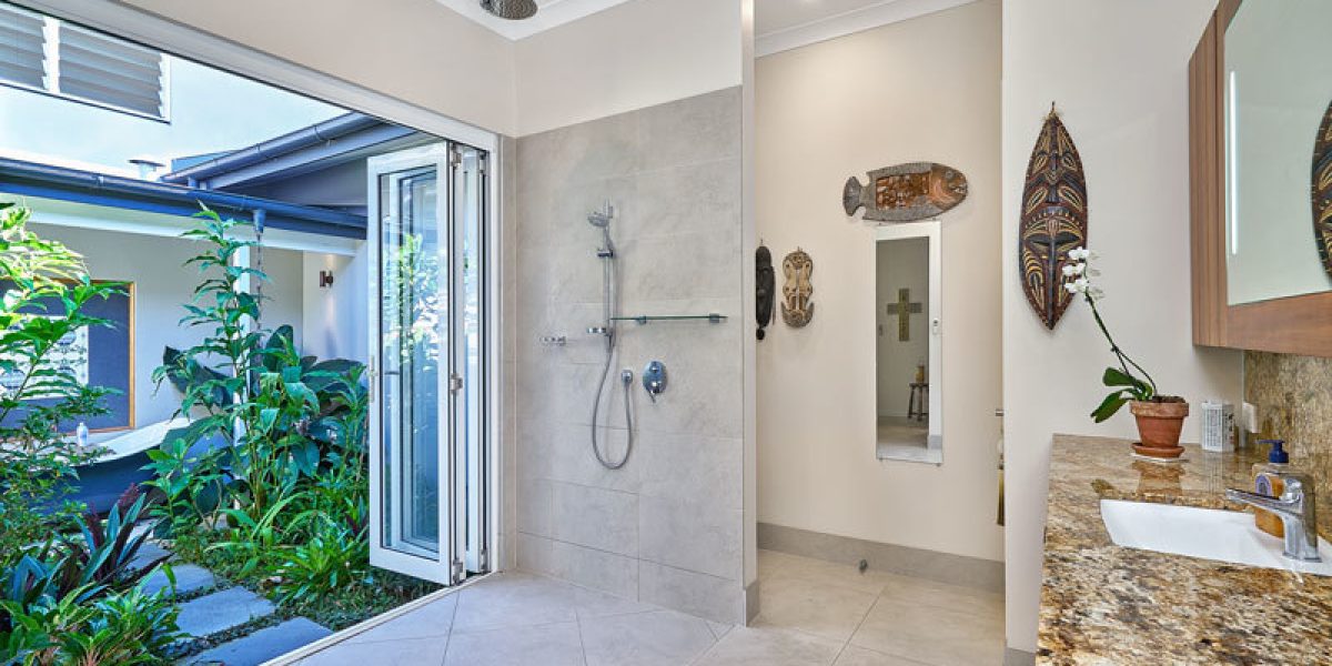 27 Nicholas Street, Clifton Beach, QLD 4879 AUS