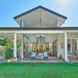 27 Nicholas Street, Clifton Beach, QLD 4879 AUS