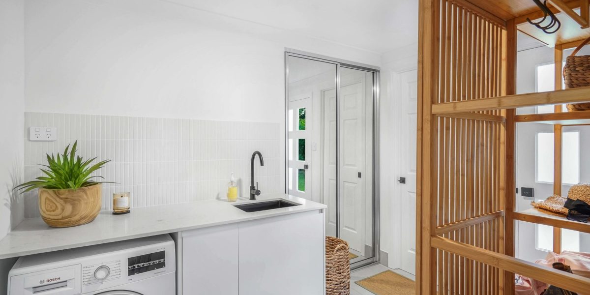 13 Turtle Close, Clifton Beach, QLD 4879 AUS