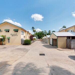 8/3-5 Tenni Street, Redlynch, QLD 4870 AUS