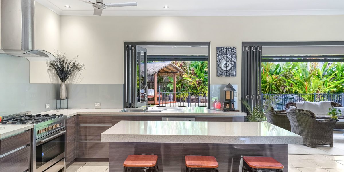 4 Kedumba Close, Smithfield, QLD 4878 AUS