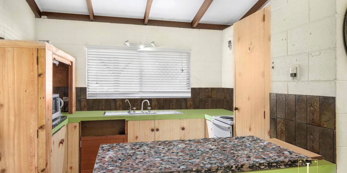 63 Survey Street, Smithfield, QLD 4878 AUS
