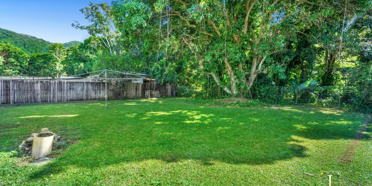 63 Survey Street, Smithfield, QLD 4878 AUS