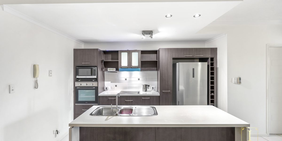 7/136-138 Buchan Street, Bungalow, QLD 4870 AUS
