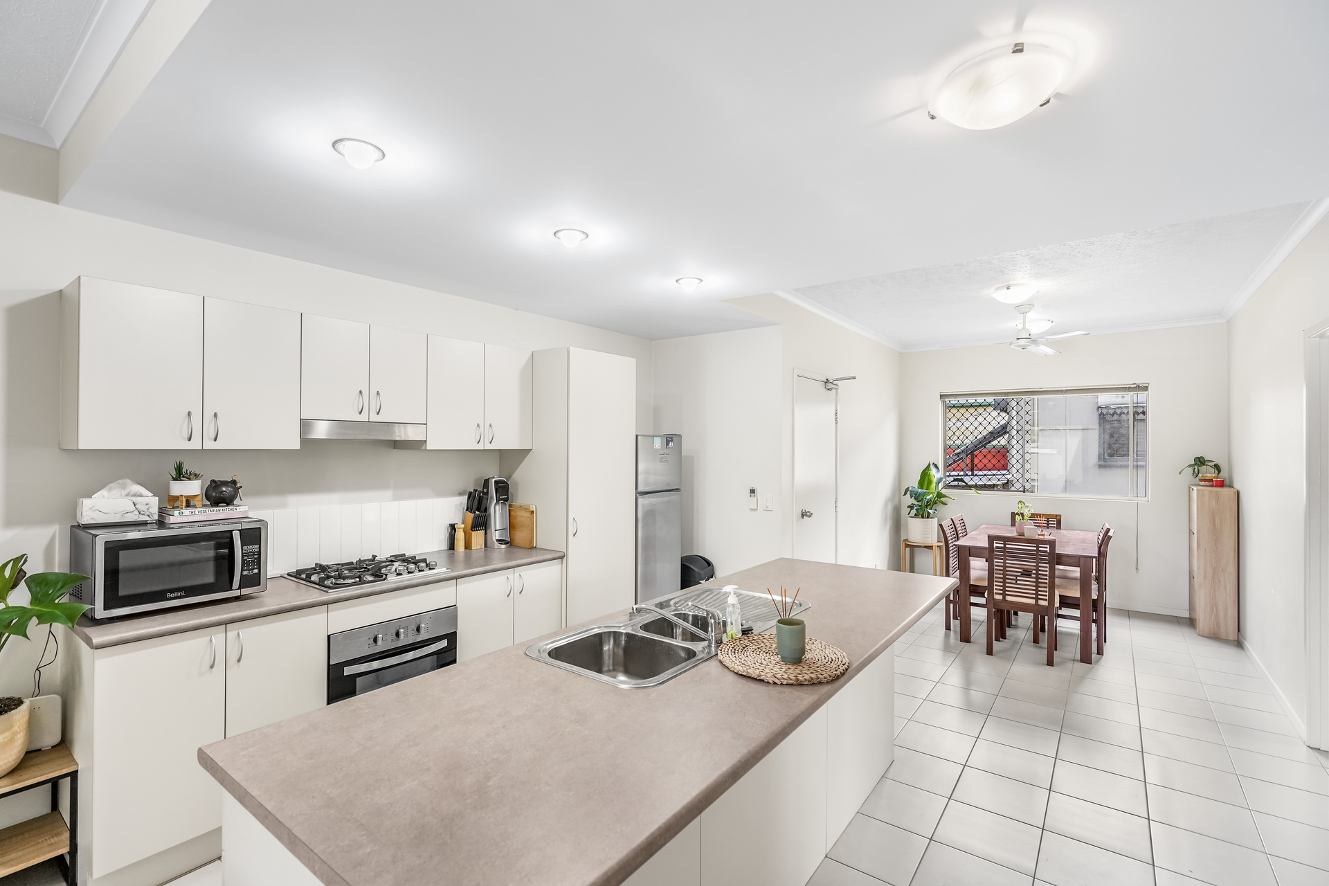 3/111 Martyn Street, Parramatta Park, QLD 4870 AUS