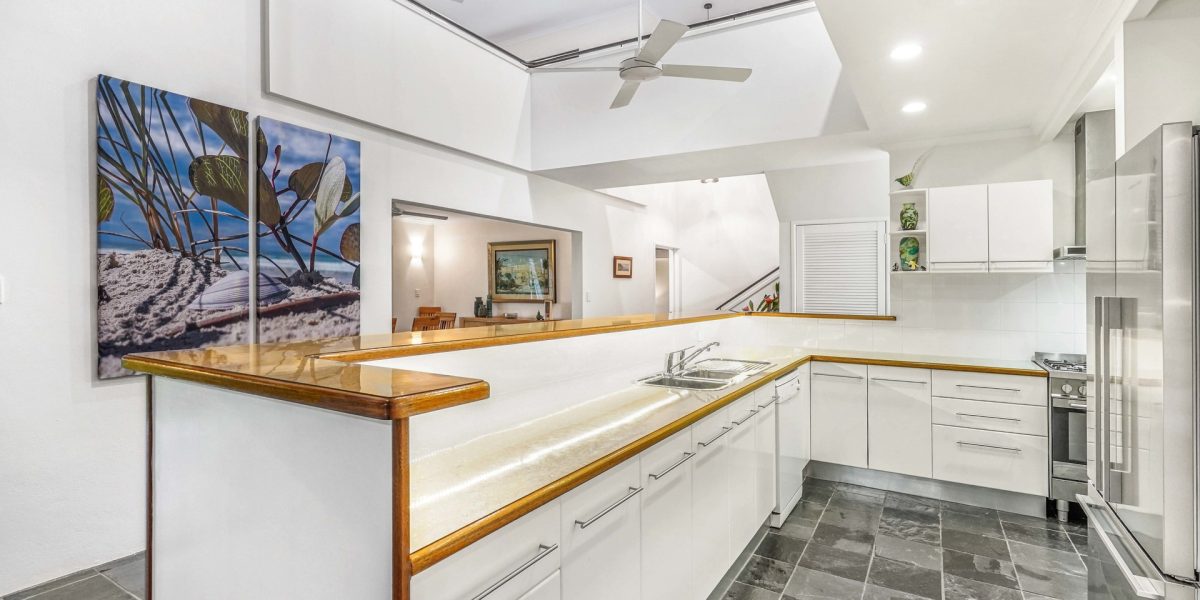 5-7 Lark Close, Clifton Beach, QLD 4879 AUS