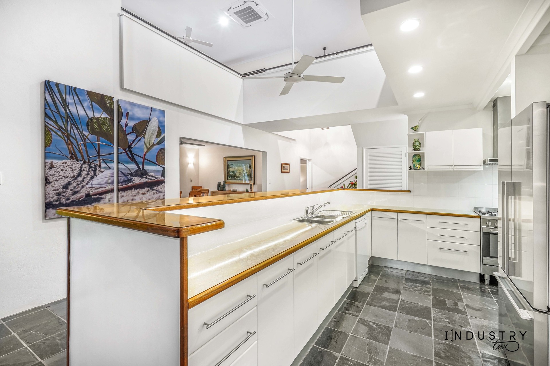 5-7 Lark Close, Clifton Beach, QLD 4879 AUS