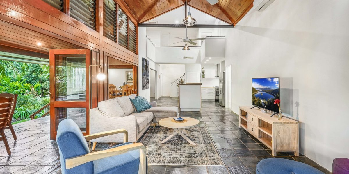 5-7 Lark Close, Clifton Beach, QLD 4879 AUS