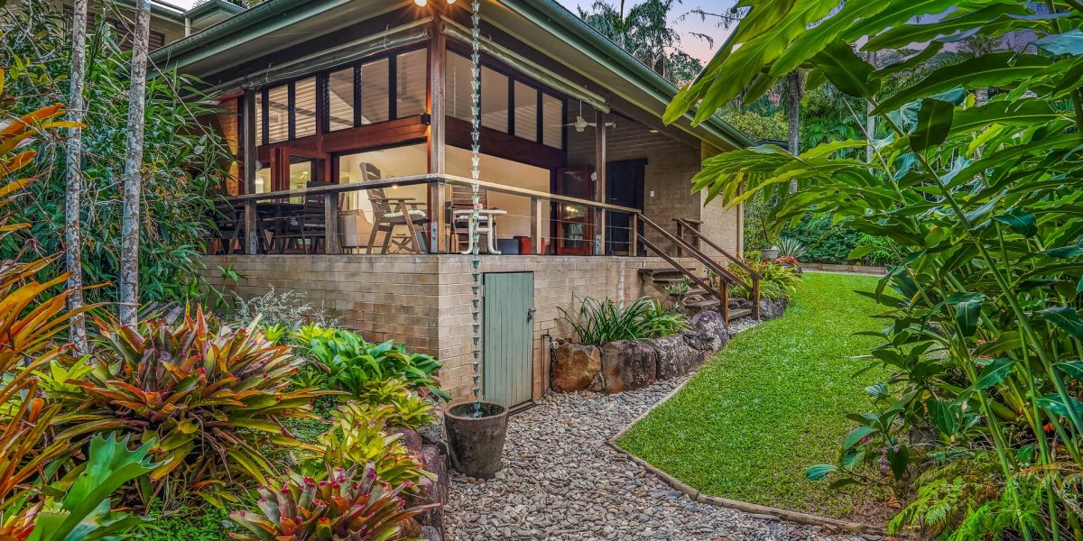 5-7 Lark Close, Clifton Beach, QLD 4879 AUS