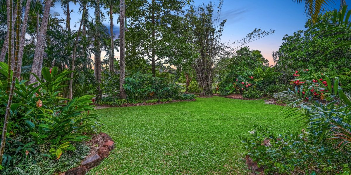 5-7 Lark Close, Clifton Beach, QLD 4879 AUS