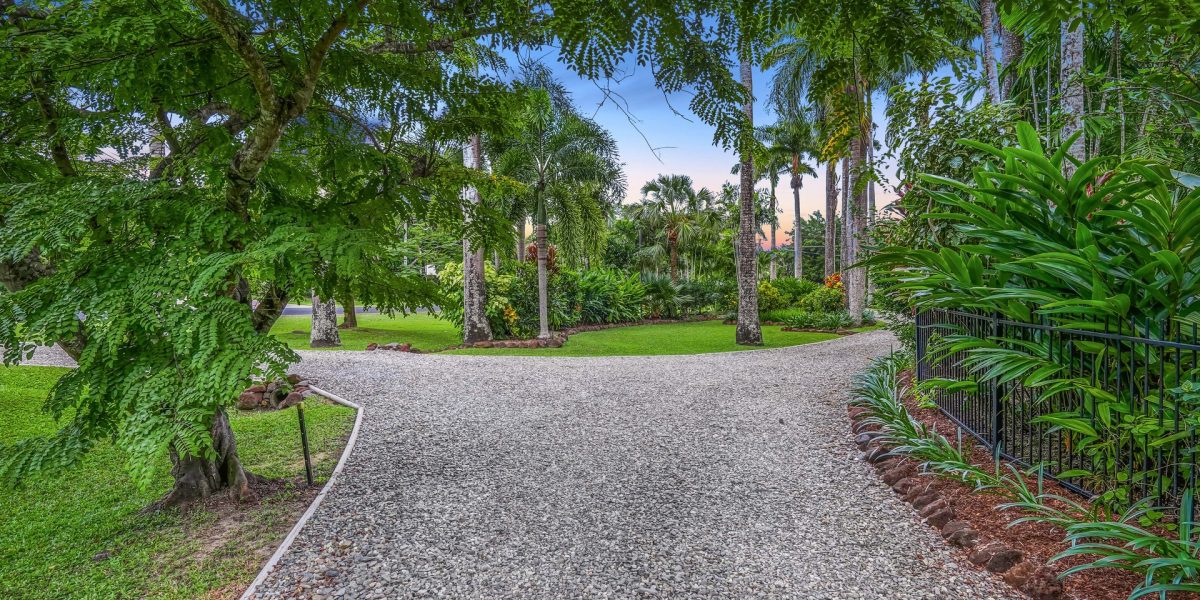 5-7 Lark Close, Clifton Beach, QLD 4879 AUS