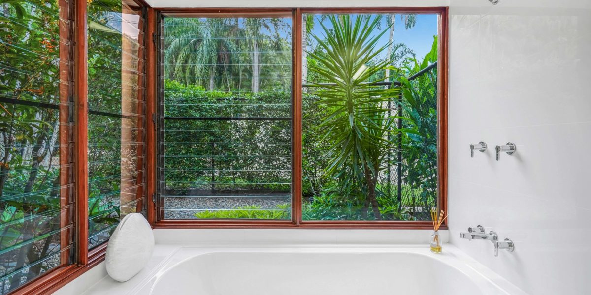5-7 Lark Close, Clifton Beach, QLD 4879 AUS