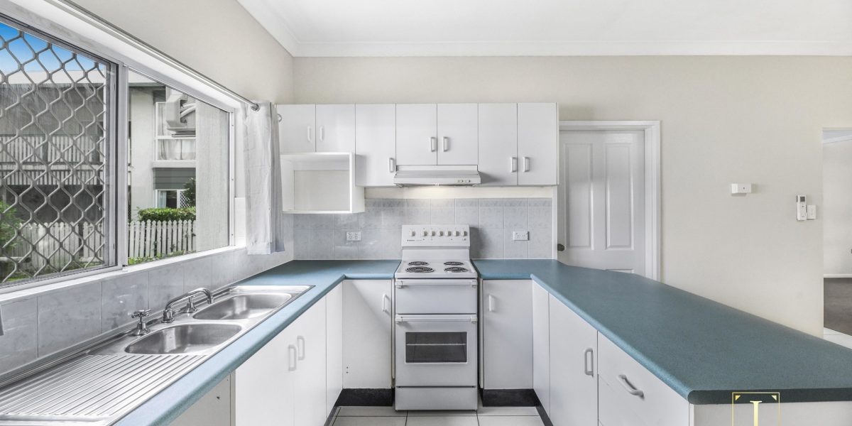 13/77-81 Pease Street, Manoora, QLD 4870 AUS