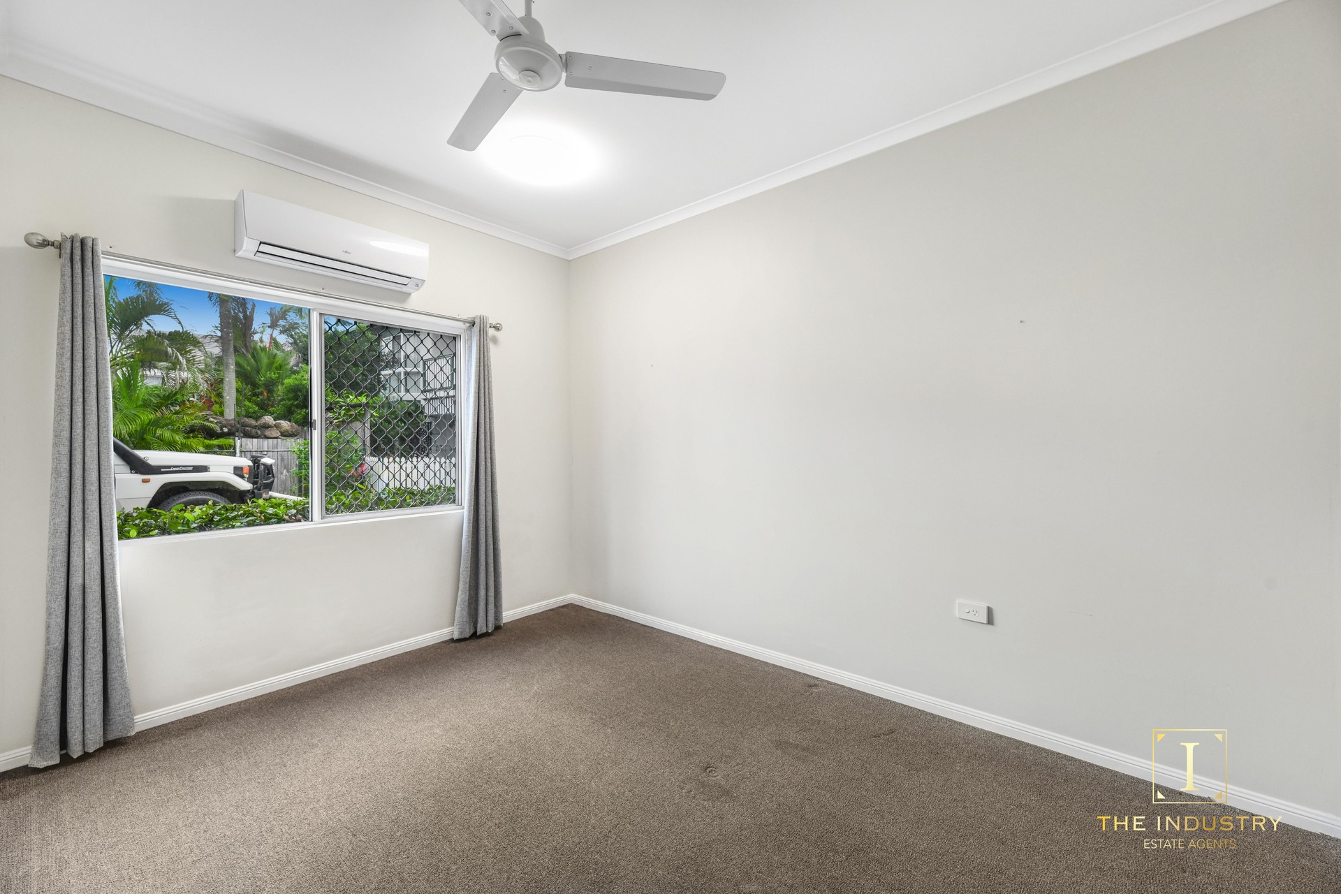 13/77-81 Pease Street, Manoora, QLD 4870 AUS