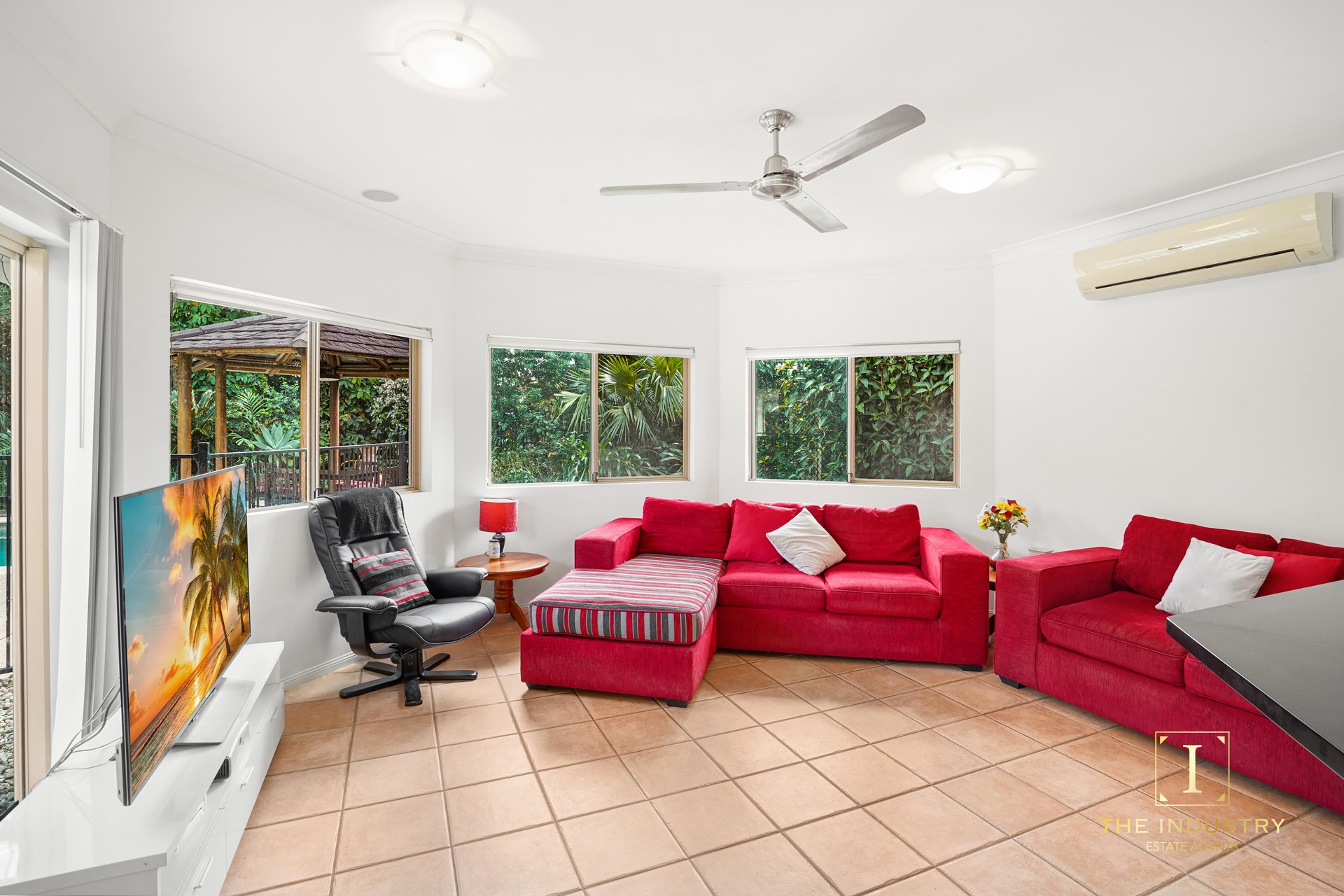 20 Leonard Street, Kewarra Beach, QLD 4879 AUS