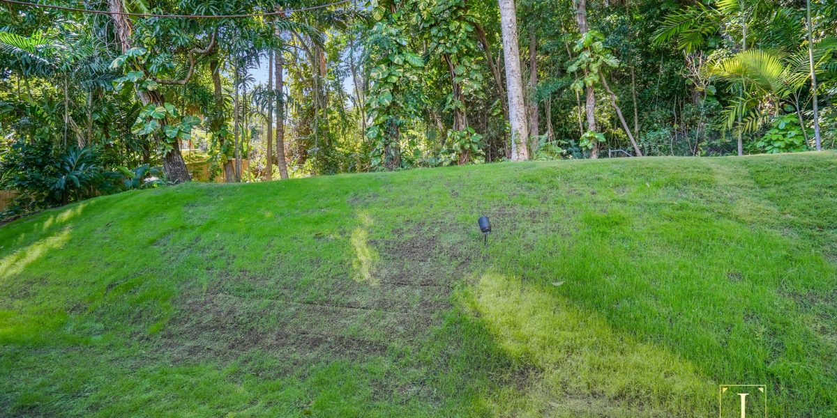 5 Kiriwina Close, Trinity Beach, QLD 4879 AUS