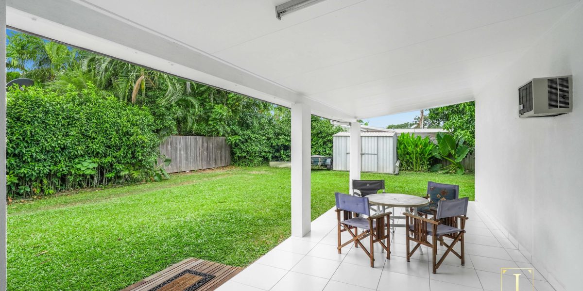 11 Bulolo Close, Trinity Beach, QLD 4879 AUS