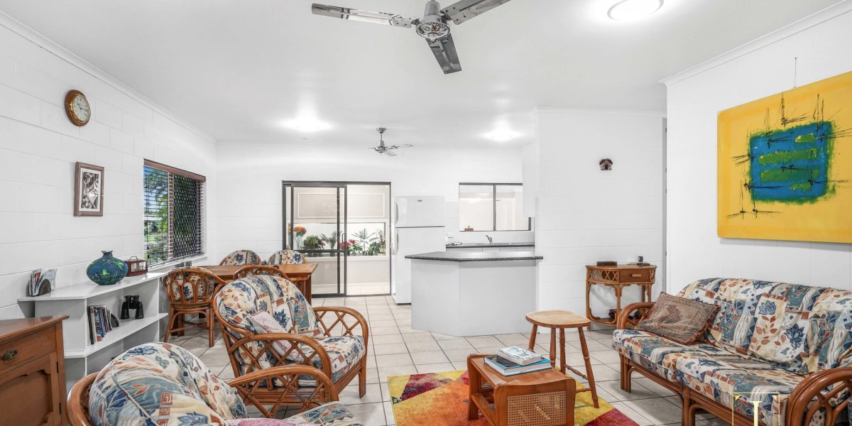 11 Bulolo Close, Trinity Beach, QLD 4879 AUS
