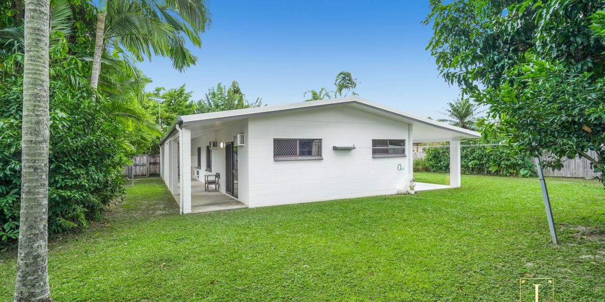 11 Bulolo Close, Trinity Beach, QLD 4879 AUS
