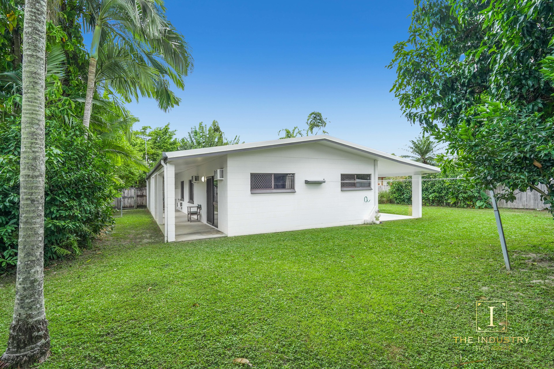 11 Bulolo Close, Trinity Beach, QLD 4879 AUS