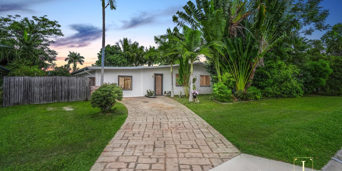 11 Bulolo Close, Trinity Beach, QLD 4879 AUS