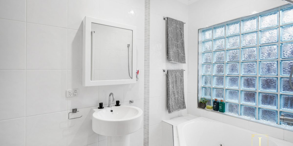 25 Rabaul Street, Trinity Beach, QLD 4879 AUS