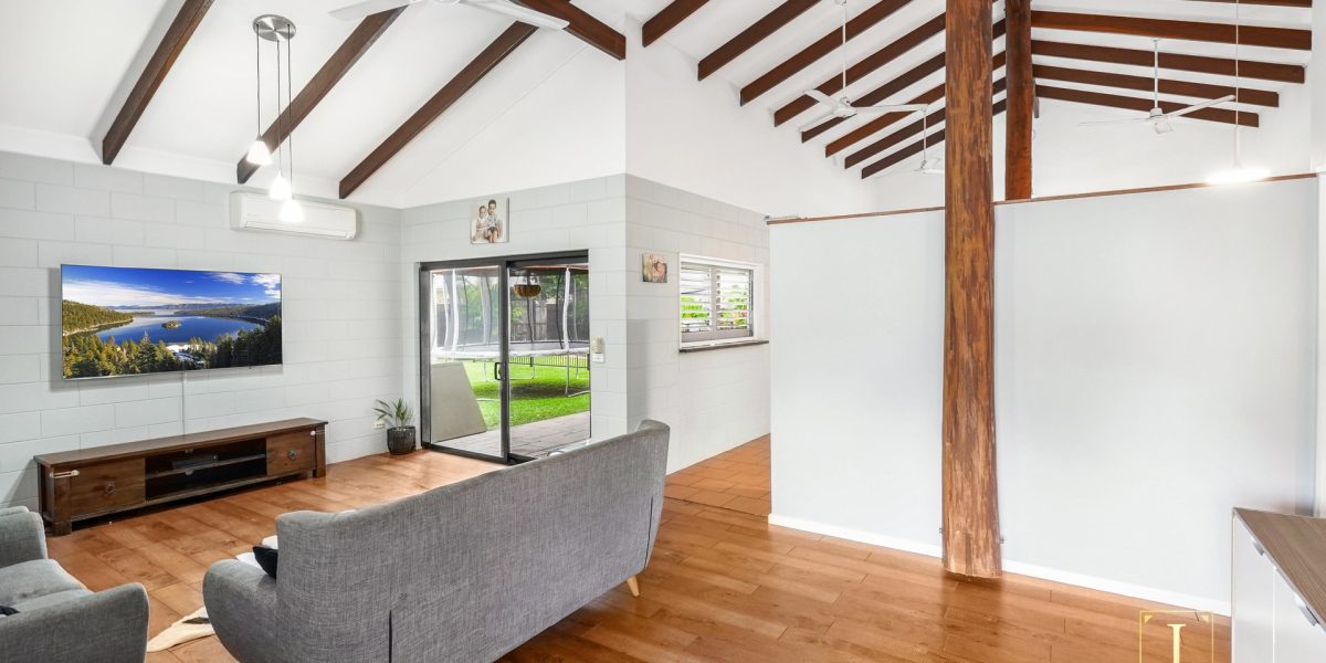 25 Rabaul Street, Trinity Beach, QLD 4879 AUS